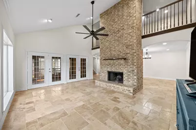 1375 Bullock Lane, Houston, TX 77055 - Photo 10