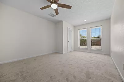 1375 Bullock Lane, Houston, TX 77055 - Photo 24