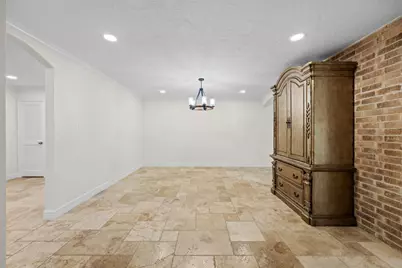 1375 Bullock Lane, Houston, TX 77055 - Photo 8