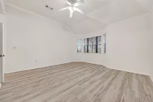 14914 W Bend Dr, Houston, TX 77082 - Photo 32