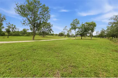 10405 Lone Star Road, Washington, TX 77880 - Photo 22