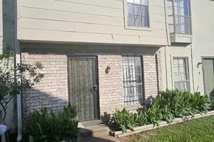 8636 Village Of Fondren Dr, Houston, TX 77071 - Photo 10