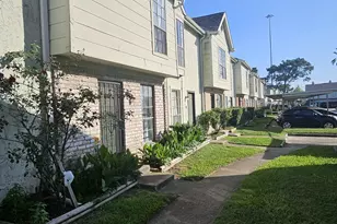 8636 Village Of Fondren Dr, Houston, TX 77071 - Photo 8