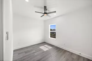 8209 Carver Rd, Houston, TX 77088 - Photo 22