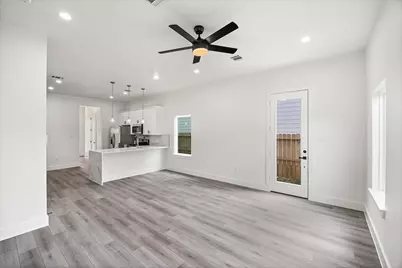 8209 Carver Road #A/B, Houston, TX 77088 - Photo 12