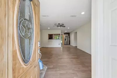 9819 Forest Hollow Drive, Baytown, TX 77521 - Photo 4