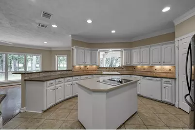 2205 Longmire Road, Conroe, TX 77304 - Photo 12