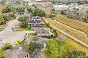 1941 Cameo Ct, League City, TX 77573 - Photo 34