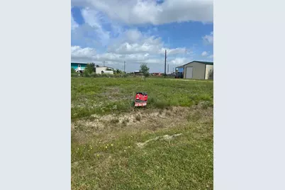 802 17th Street, San Leon, TX 77539 - Photo 2