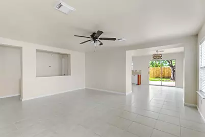 10423 Briar Patch Street, Baytown, TX 77523 - Photo 4