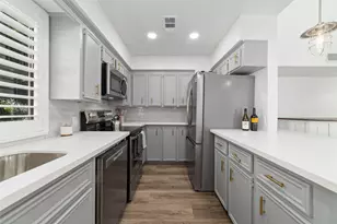 717 Davis Rd, League City, TX 77573 - Photo 8