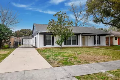 5642 Cartagena Street, Houston, TX 77035 - Photo 4