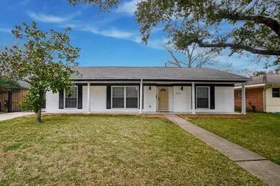 5642 Cartagena Street, Houston, TX 77035 - Photo 2