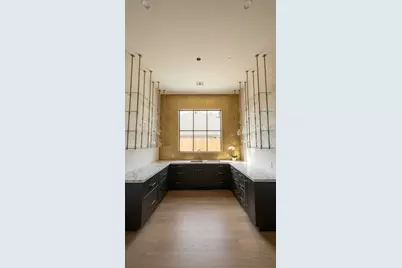 10722 Old Coach Lane, Hunters Creek Village, TX 77024 - Photo 8