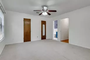 18085 Lake Dr E, Willis, TX 77378 - Photo 28