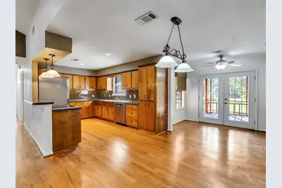 18085 Lake Drive E, Willis, TX 77378 - Photo 16