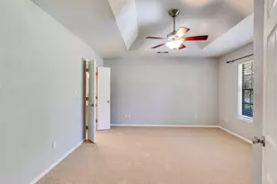 18085 Lake Dr E, Willis, TX 77378 - Photo 22