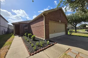 18611 White Ash Ln, Cypress, TX 77433 - Photo 2