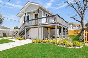 1514 51st St, Galveston, TX 77551 - Photo 1