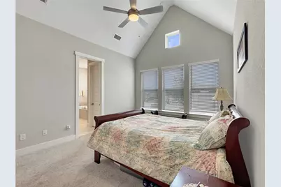10928 Brambling Wood Drive, Houston, TX 77043 - Photo 10