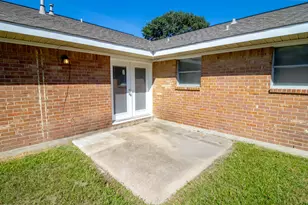2202 Cherry Brook Ln, Pasadena, TX 77502 - Photo 38