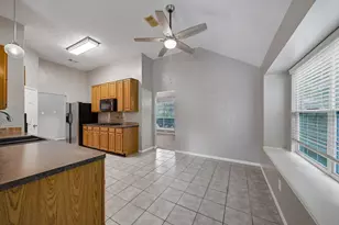 2004 Landing Blvd, League City, TX 77573 - Photo 16