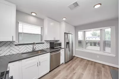 821 E 36th Street, Houston, TX 77022 - Photo 26