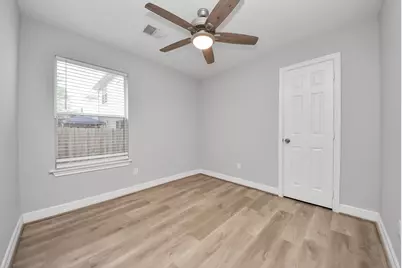 821 E 36th Street, Houston, TX 77022 - Photo 34