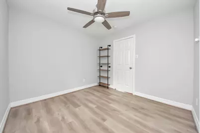 821 E 36th Street, Houston, TX 77022 - Photo 32