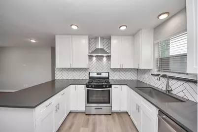 821 E 36th Street, Houston, TX 77022 - Photo 30