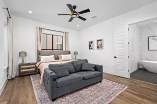 1303 E 27th St, Houston, TX 77009 - Photo 30