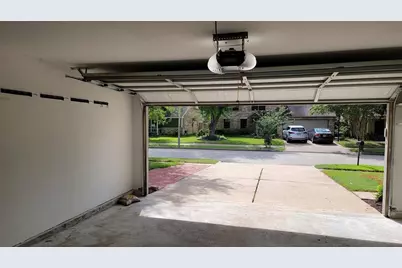 9630 E Savile Circle, Houston, TX 77065 - Photo 4