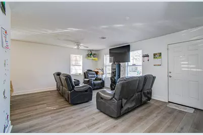 8134 Richland Drive #A B, Houston, TX 77028 - Photo 10