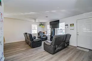 8134 Richland Dr, Houston, TX 77028 - Photo 10