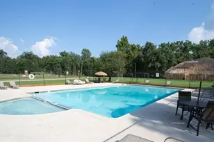 478 Center Dr, Cleveland, TX 77327 - Photo 4