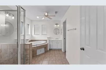 7 Cloud Bank Place, The Woodlands, TX 77382 - Photo 24