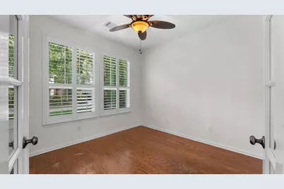 7 Cloud Bank Place, The Woodlands, TX 77382 - Photo 4