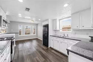 12757 Lake Conroe Hills Dr, Willis, TX 77318 - Photo 16