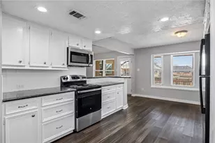 12757 Lake Conroe Hills Dr, Willis, TX 77318 - Photo 14