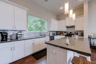 6009 Gardendale Dr, Houston, TX 77092 - Photo 4
