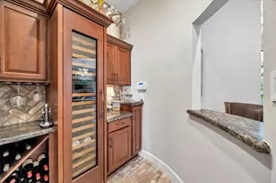 4703 Breezy Point Dr, Kingwood, TX 77345 - Photo 18