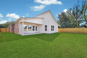 7611 Athlone Dr, Houston, TX 77088 - Photo 40