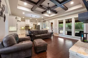 4605 River Valley Dr, Bryan, TX 77808 - Photo 10