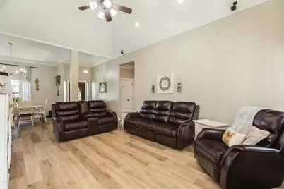429 N Amherst Drive, West Columbia, TX 77486 - Photo 10