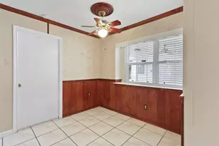 12303 Barryknoll Ln, Houston, TX 77024 - Photo 10