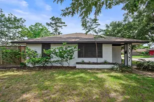 5037 W 43rd St, Houston, TX 77092 - Photo 1