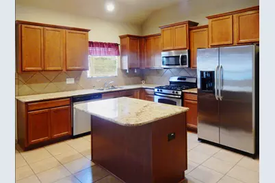 24510 Avellino Court, Richmond, TX 77406 - Photo 10