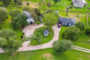 5669 Ratjen Rd, Brazoria, TX 77422 - Photo 10
