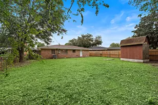 10615 Seaford Dr, Houston, TX 77089 - Photo 22