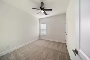 412 W Marlin St, Willis, TX 77378 - Photo 18